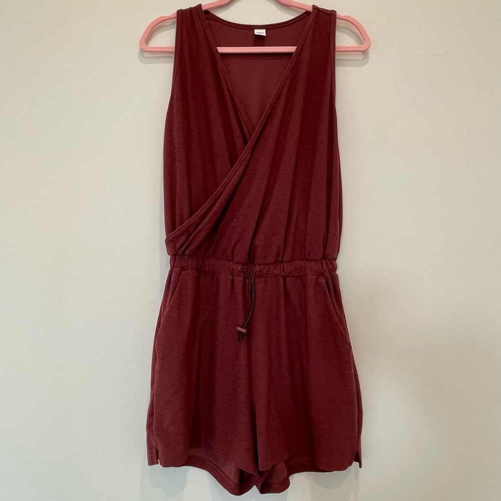 Old Navy Active Breathe On Athletic Casual Sleeveless Short Romper - S